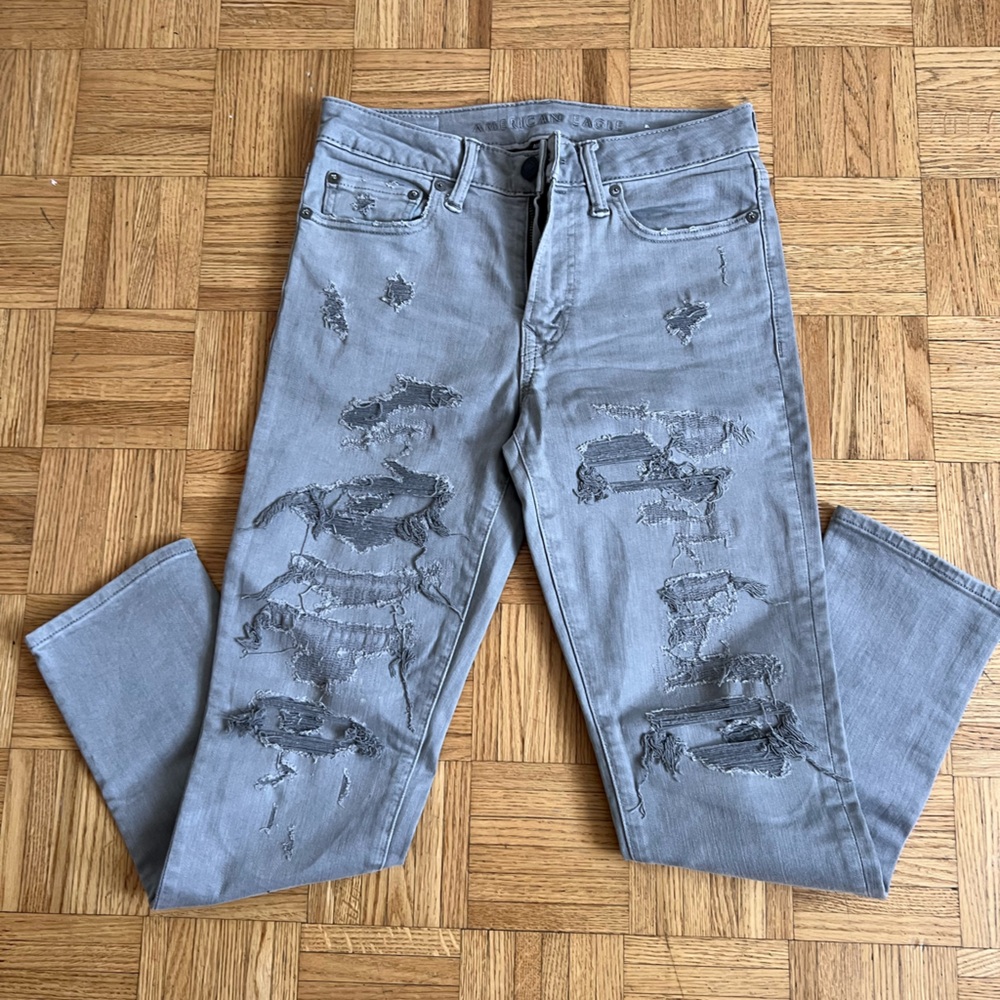 American Eagle Outfitters Gray Ripped Slim Jeans 28 x 28